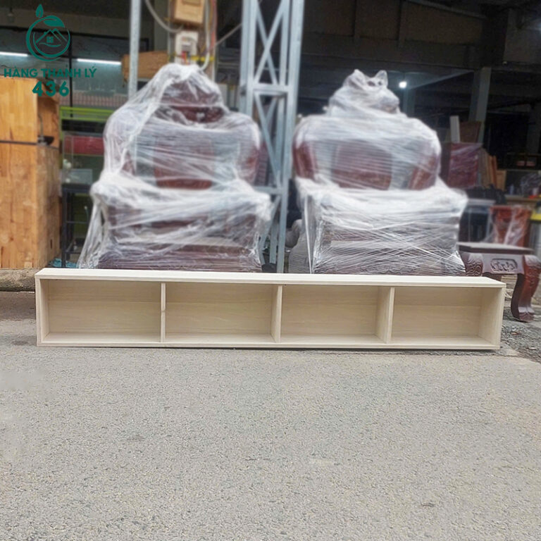 ke tivi go cu 2mx30cm mau sac tinh te hien dai 2