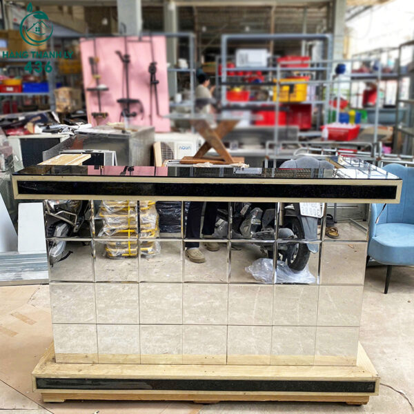 quay le tan cu 1m58x1m08 ket hop kinh guong hien dai 5