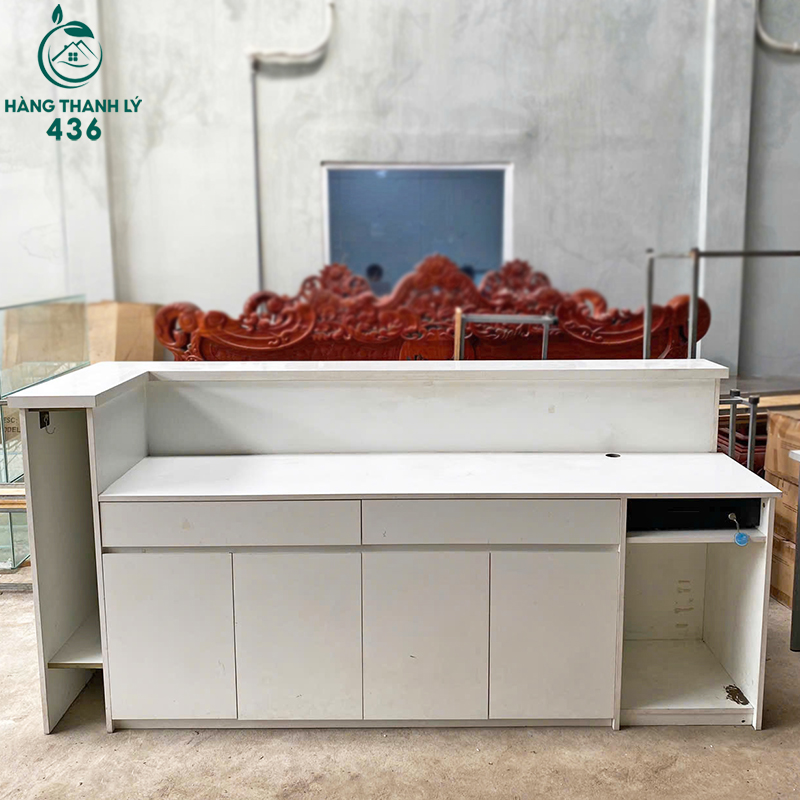 Quầy Lễ Tân Cũ 2M24x1M05 Có Két Đựng Tiền quay-le-tan-cu-2m24x1m05-mau-trang-phoi-go-5 Quầy Lễ Tân Cũ 2M24x1M05 Có Két Đựng Tiền