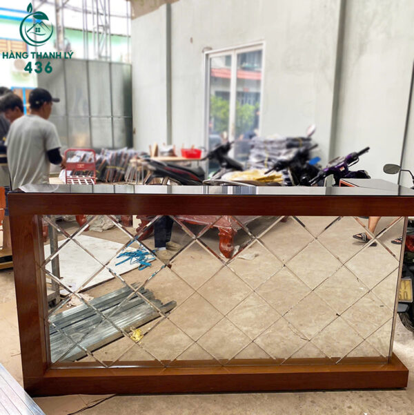 quay le tan cu 2mx1m06 ket hop guong xep caro sang trong 1