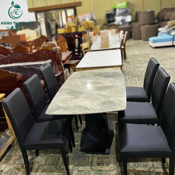 thanh-ly-ban-an-mat-da-chan-kim-loai-chac-chan-moi-99 (3) thanh ly ban an mat da chan kim loai chac chan moi 99 3