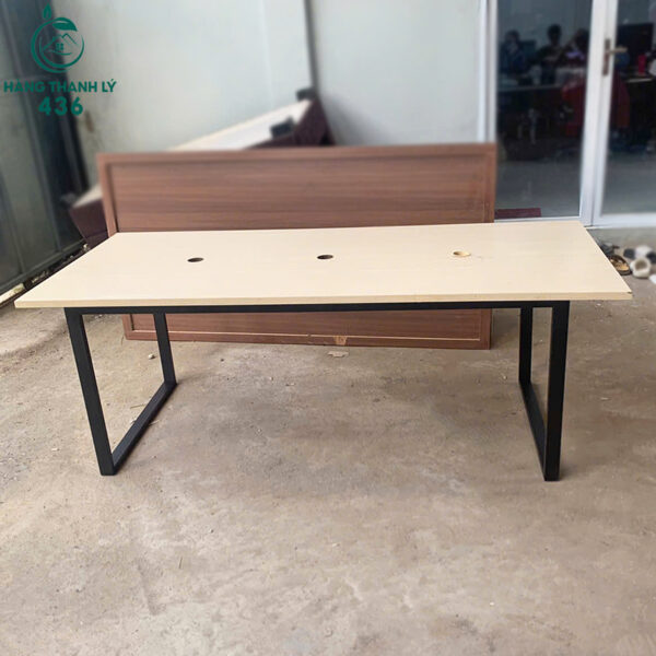 thanh-ly-ban-hop-1mx2m-co-3-lo-di-day-dien-moi-99 (1) thanh ly ban hop 1mx2m co 3 lo di day dien moi 99 1