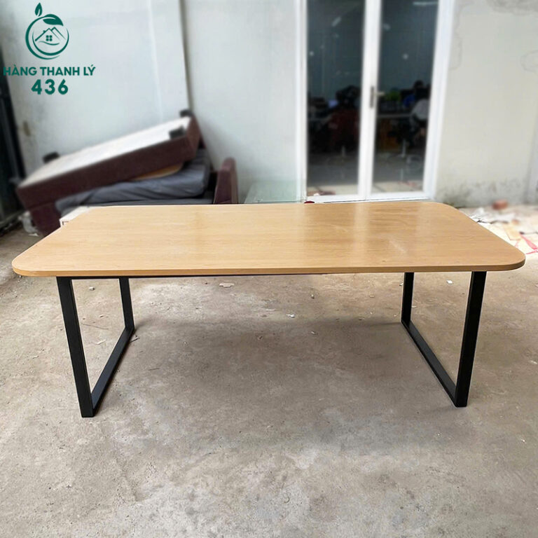 thanh ly ban lam viec 1mx2m bo goc tron moi 99 2