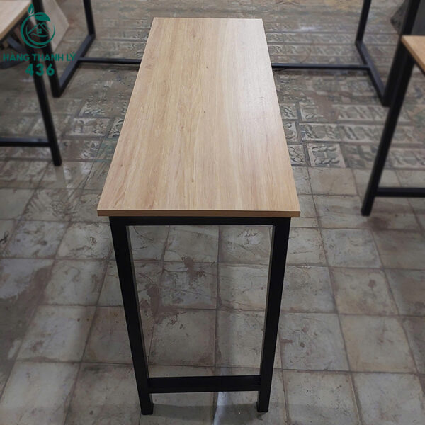 thanh ly ban lam viec chan sat chu u 2