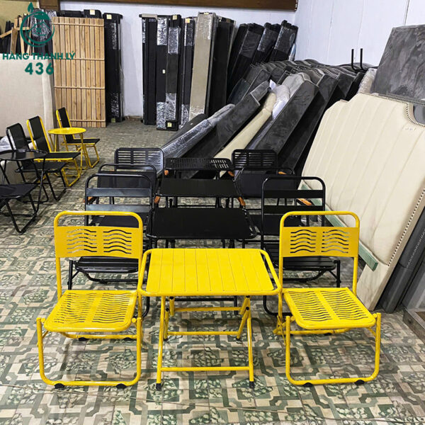 thanh ly bo ban ghe cafe via he mau vang moi 99 2