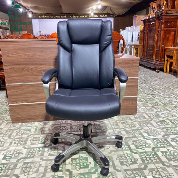 thanh ly ghe giam doc boc da den chan xoay kim loai moi 99 1 1