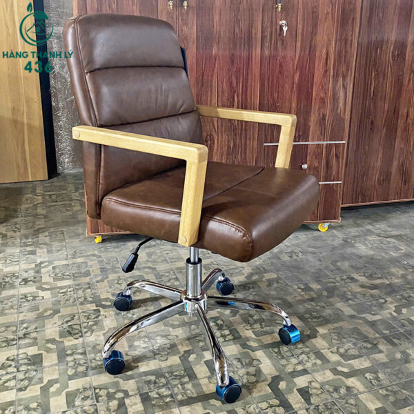 thanh-ly-ghe-giam-doc-boc-da-nau-chan-xoay-moi-99 (5) thanh ly ghe giam doc boc da nau chan xoay moi 99 5