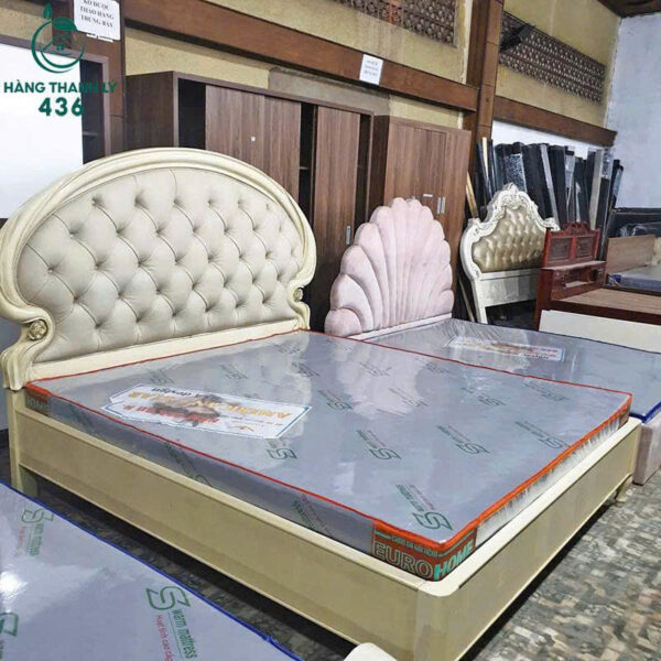 thanh ly giuong ngu cu kieu dang tan co dien