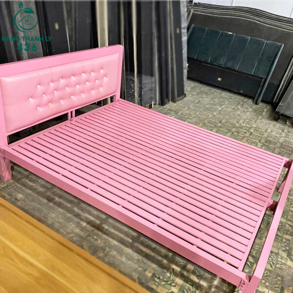 thanh-ly-giuong-ngu-khung-sat-1m6x2m-mau-hong-moi-99 (1) thanh ly giuong ngu khung sat 1m6x2m mau hong moi 99 1