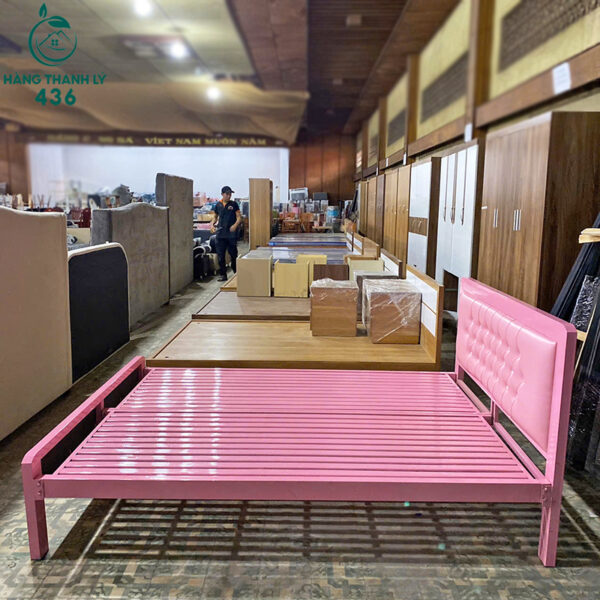 thanh-ly-giuong-ngu-khung-sat-1m6x2m-mau-hong-moi-99 (4) thanh ly giuong ngu khung sat 1m6x2m mau hong moi 99 4