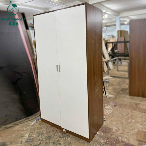 thanh ly tu quan ao go 2 canh lon ton kho moi 99 1