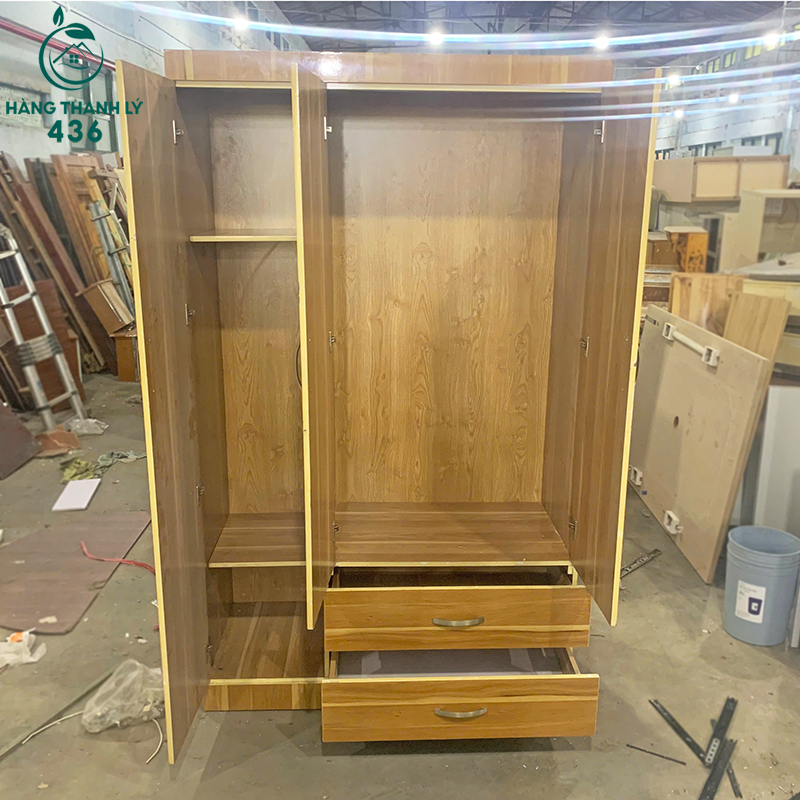 Thanh Lý Tủ Quần Áo Gỗ 3 Cánh 1M2x2M Hàng Mới 99% thanh-ly-tu-quan-ao-go-3-canh-1m2x2m-2 Thanh Lý Tủ Quần Áo Gỗ 3 Cánh 1M2x2M Hàng Mới 99%