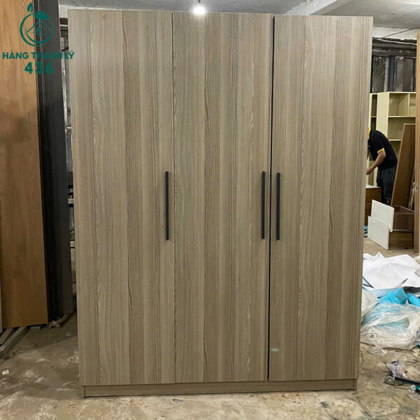 thanh-ly-tu-quan-ao-go-3-canh-1m5x2m-khong-hoc-hang-moi-99-nhieu-mau (4) thanh ly tu quan ao go 3 canh 1m5x2m khong hoc hang moi 99 nhieu mau 4