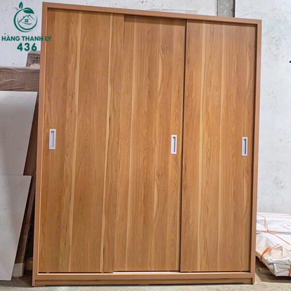 thanh ly tu quan ao lua 3 canh 3