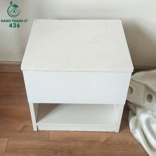 Tủ Đầu Giường Cũ Màu Trắng Nhỏ Gọn Hàng Đẹp 4 tu dau giuong cu mau trang nho gon 2