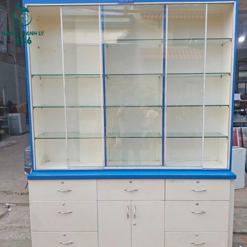 Tủ Kính Trưng Bày Cũ 1M84x2M44 Màu Trắng Xanh Kết Hợp 4 tu kinh trung bay cu 1m84x2m44 2