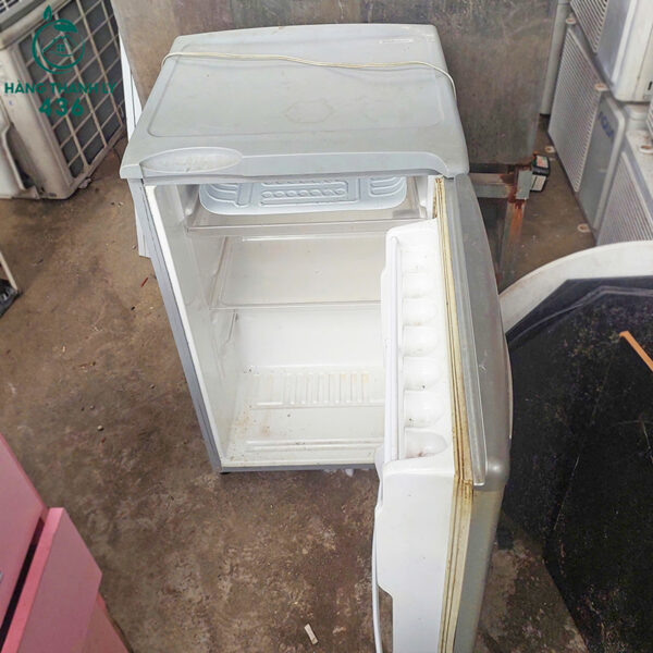 tu lanh mini cu hieu sanyo 2