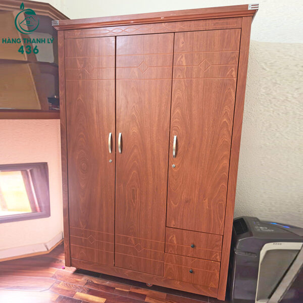 tu quan ao go cu 3 buong kich thuoc tieu chuan