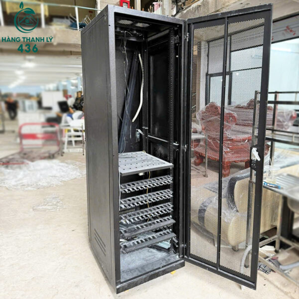 tu-rack-mang-cu-chat-lieu-ben-bi-mau-den-hien-dai (2) tu rack mang cu chat lieu ben bi mau den hien dai 2