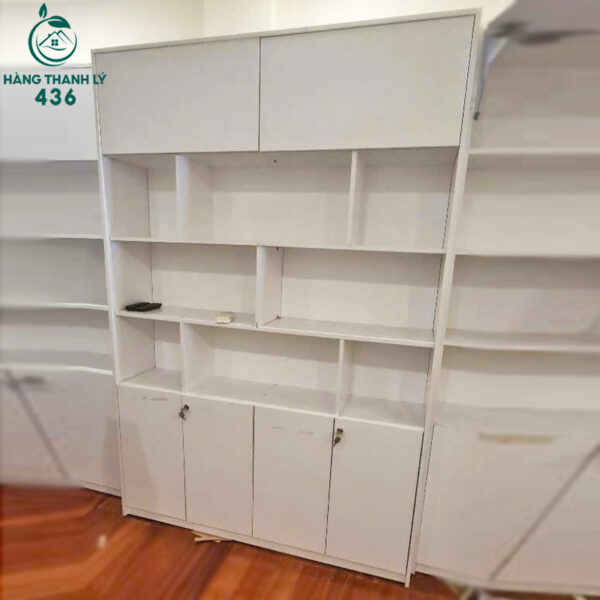 tu trung bay cu 3 tang ke nhieu ngan tien dung