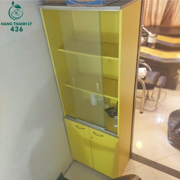 tu-trung-bay-cu-son-mau-vang-ket-hop-kinh-hien-dai (2) tu trung bay cu son mau vang ket hop kinh hien dai 2