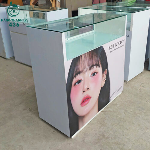 Tủ Trưng Bày Mỹ Phẩm Cũ 1M1x1M1 Có Đèn Led 5 tu trung bay my pham cu 1m1x1m1 so luong nhieu 2