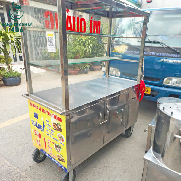 xe ban hang cu co tich hop kinh va banh xe tien loi 3