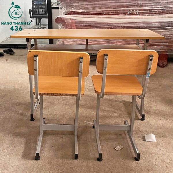 ban ghe hoc sinh go cu thiet ke don gian hien dai 6
