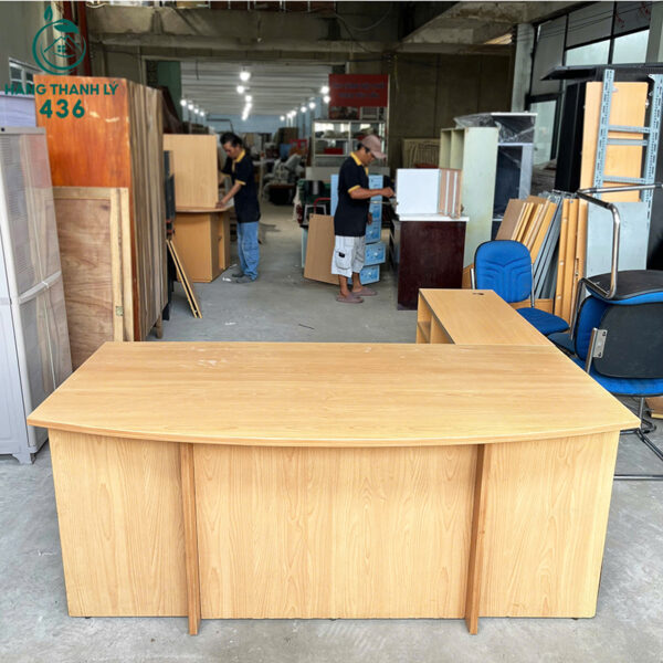 ban-giam-doc-go-cu-goc-l-kich-thuoc-rong-rai (4) ban giam doc go cu goc l kich thuoc rong rai 4