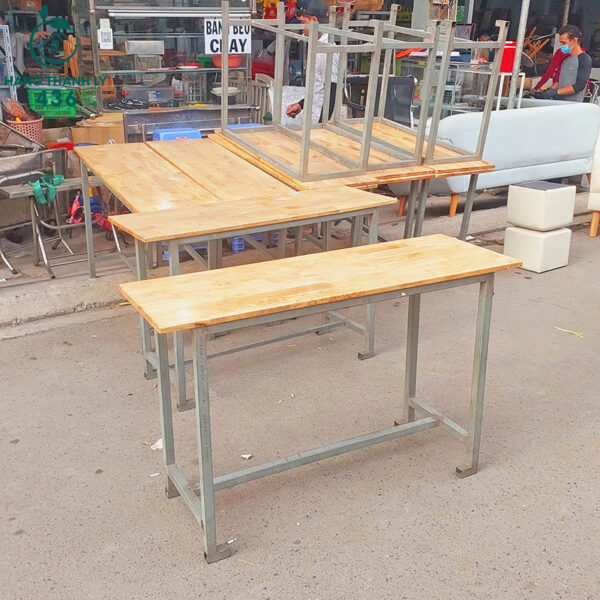 ban hoc sinh cu khong co hoc 1m2x40cm chan kim loai 1