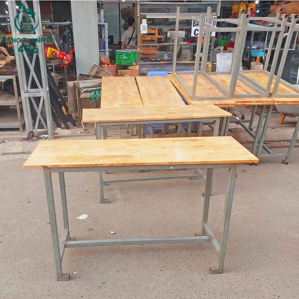 ban hoc sinh cu khong co hoc 1m2x40cm chan kim loai 2