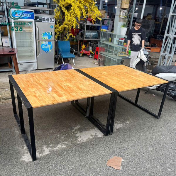 ban hop go cao su cu 1m2x2m4 chan sat son tinh dien 4