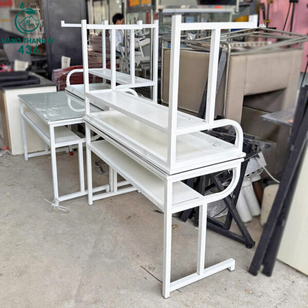 ban-lam-nails-cu-khung-kim-loai-mat-kinh-co-ngan-tien-loi (2) ban lam nails cu khung kim loai mat kinh co ngan tien loi 2