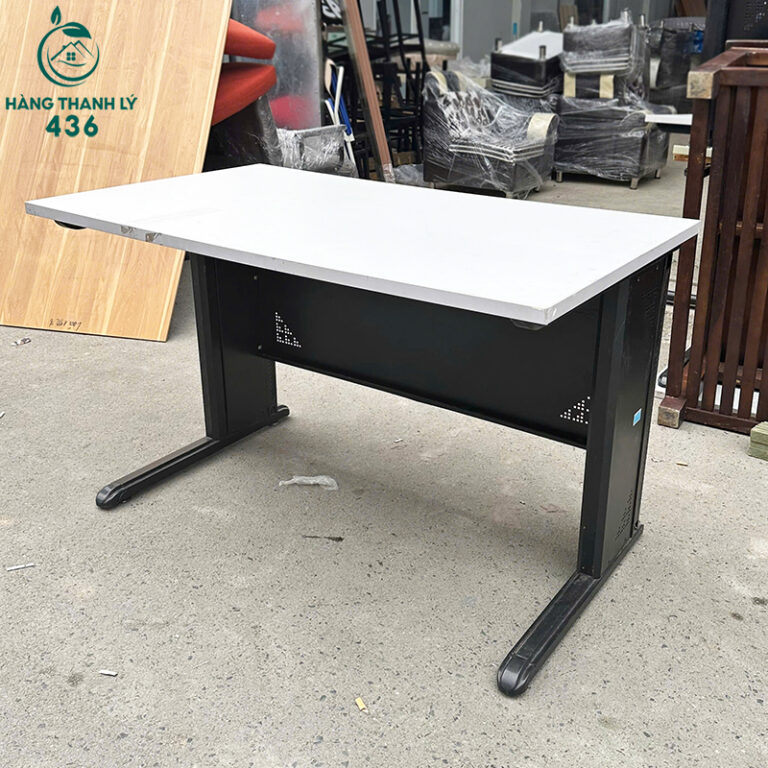 ban lam viec chan sat cu 1m2x70cm mat go hien dai 1