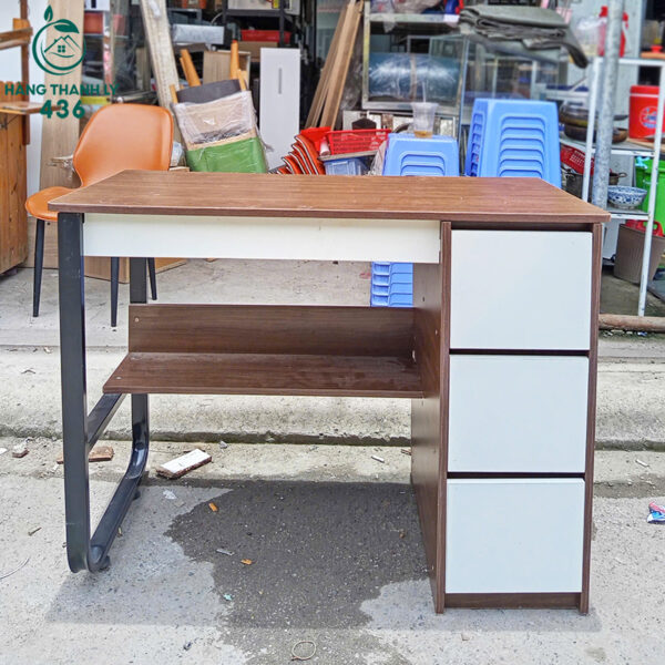 ban lam viec cu 1mx75cm co 3 ngan keo kem ke dung do 3