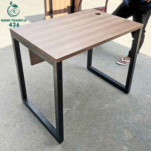 Bàn Làm Việc Cũ Có Lỗ Đi Dây Điện Không Hộc 5 ban lam viec cu co lo di day dien khong hoc 4