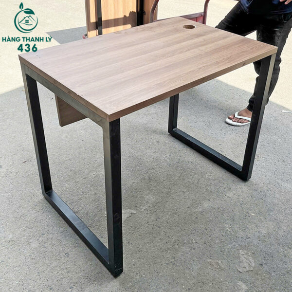 ban-lam-viec-cu-co-lo-di-day-dien-khong-hoc (4) ban lam viec cu co lo di day dien khong hoc 4