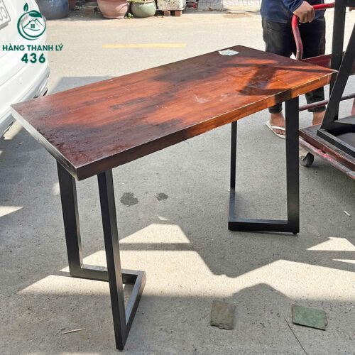 Bàn Làm Việc Cũ Mặt Gỗ Chân Sắt Kiểu Dáng Độc Đáo 4 ban lam viec cu mat go chan sat kieu dang doc dao 2