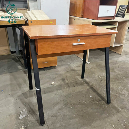 ban lam viec go cu 75cmx50cm chan sat co ngan keo 3