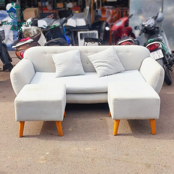 bo sofa cu boc vai mau trang kem hai ghe don chan go 3