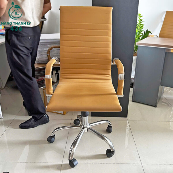 ghe van phong cu lung cao boc da mau vang nhat 1