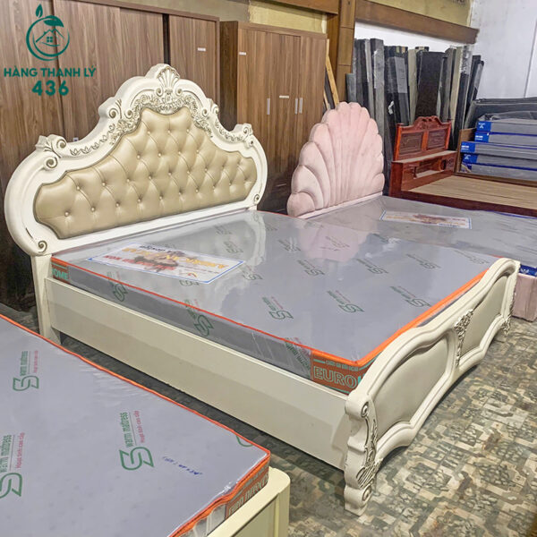 giuong-ngu-cu-phong-cach-hoang-gia-hang-dep (3) giuong ngu cu phong cach hoang gia hang dep 3