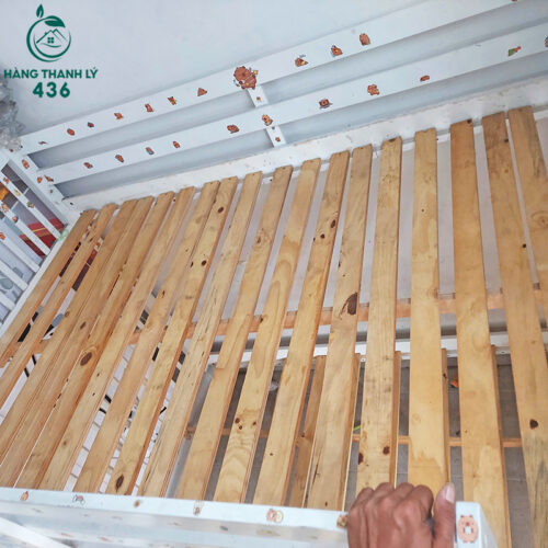 Giường Ngủ Gỗ 2 Tầng Cũ Dành Cho Bé Màu Trắng Giá Tốt 3 giuong ngu go 2 tang cu danh cho be mau trang gia tot 1