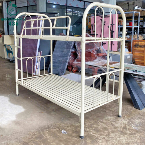 giuong tang sat cu 2m06x1m85 hang con dung tot 3