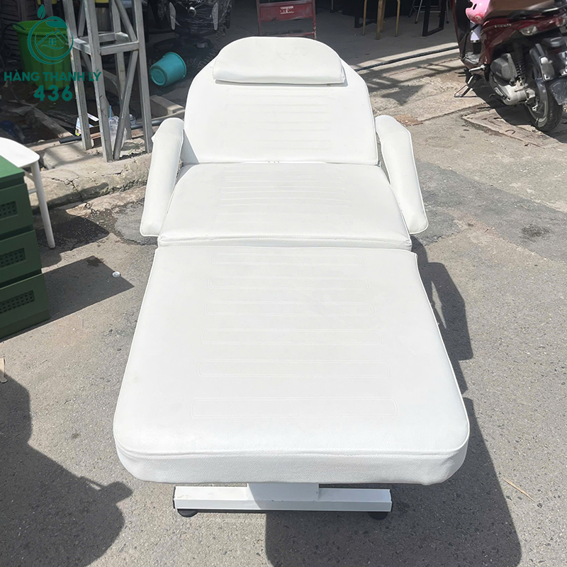 Giường Tiêm Filler Cũ Màu Trắng Bọc Da Hàng Đẹp giuong-tiem-filler-cu-mau-trang-boc-da-hang-dep-4 Giường Tiêm Filler Cũ Màu Trắng Bọc Da Hàng Đẹp