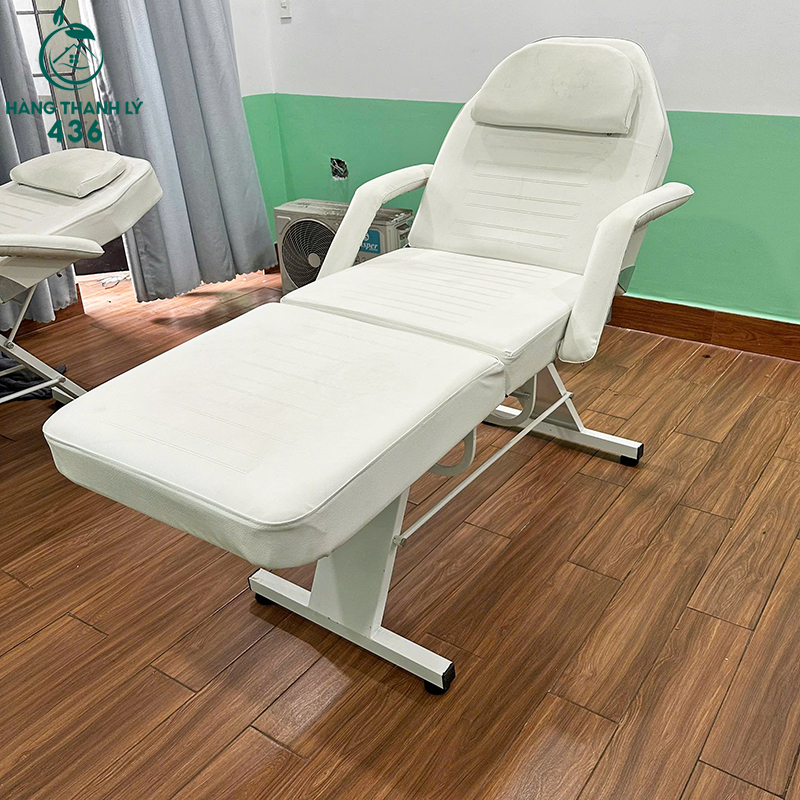 Giường Tiêm Filler Cũ Màu Trắng Bọc Da Hàng Đẹp giuong-tiem-filler-cu-mau-trang-boc-da-hang-dep-5 Giường Tiêm Filler Cũ Màu Trắng Bọc Da Hàng Đẹp
