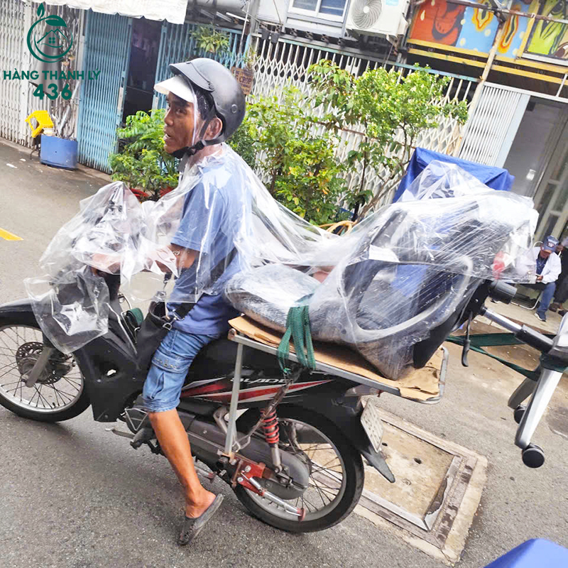 hoat-dong-giao-don-tai-hang-thanh-ly-436-5 Hàng Thanh Lý 436 – Nhộn Nhịp Giao Đơn Mùa Lễ Quốc Khánh 2/9