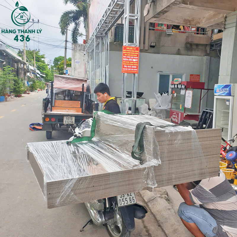 hoat-dong-giao-don-tai-hang-thanh-ly-436-7 Hàng Thanh Lý 436 – Nhộn Nhịp Giao Đơn Mùa Lễ Quốc Khánh 2/9