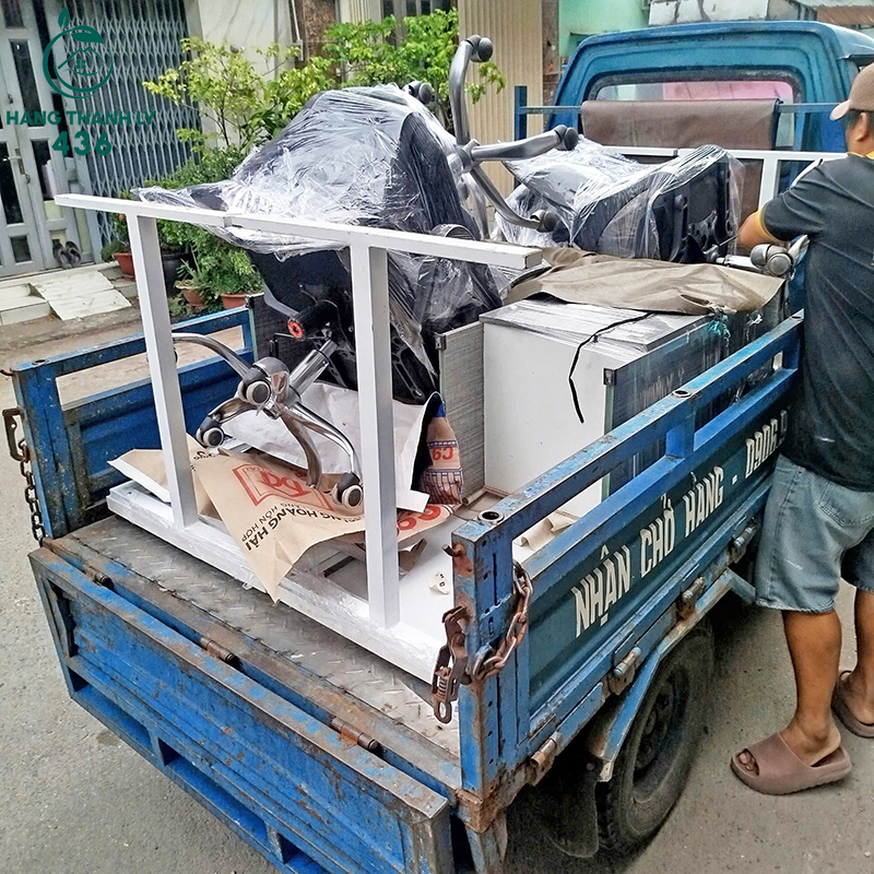 hoat-dong-giao-don-tai-hang-thanh-ly-436-8 Hàng Thanh Lý 436 – Nhộn Nhịp Giao Đơn Mùa Lễ Quốc Khánh 2/9