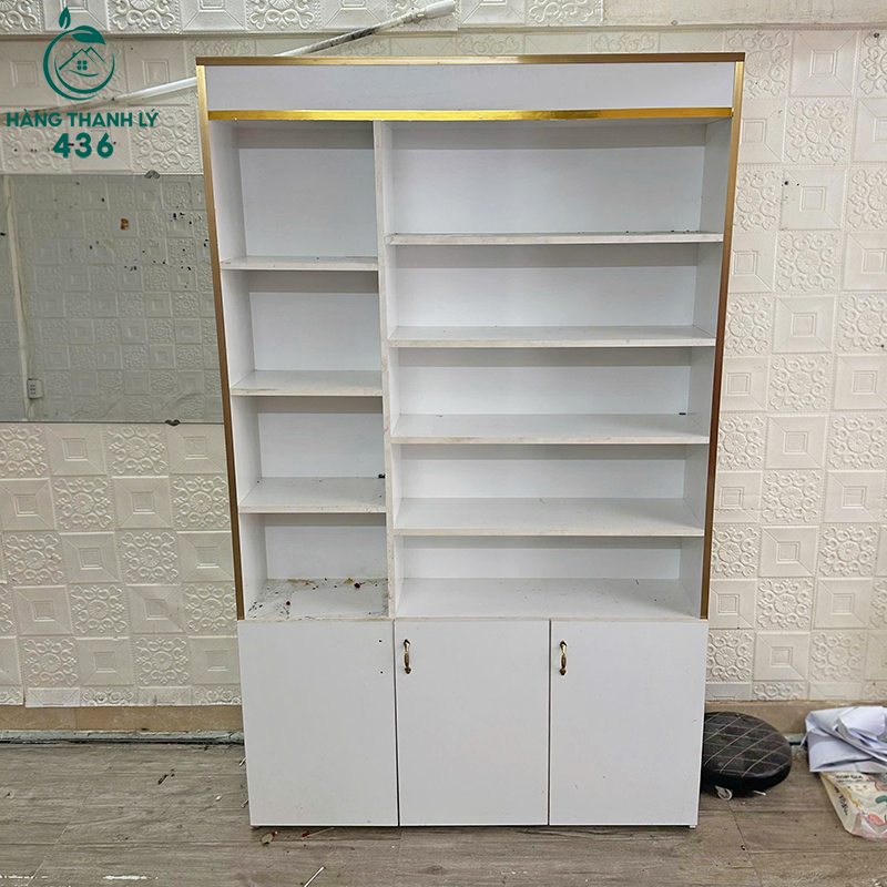 Kệ Trưng Bày Cũ Màu Trắng Phối Viền Mạ Vàng Giá Tốt ke-trung-bay-cu-mau-trang-phoi-vien-ma-vang-gia-tot-1 Kệ Trưng Bày Cũ Màu Trắng Phối Viền Mạ Vàng Giá Tốt